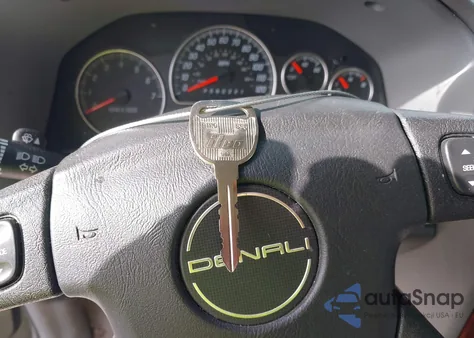 2006 GMC Envoy Xl Denali z USA, uszkodzony, nr VIN 1GKET66M766169873